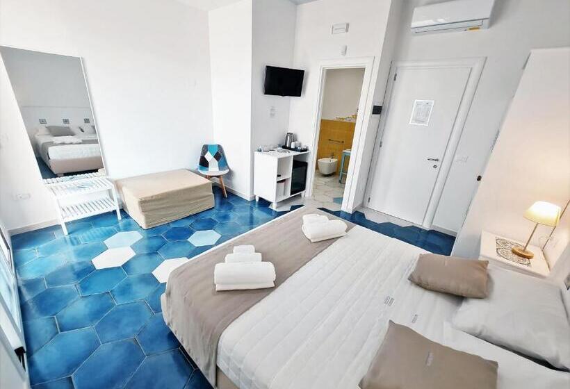 Номер Стандарт Трехместный, Kalinifta Rooms Apartment