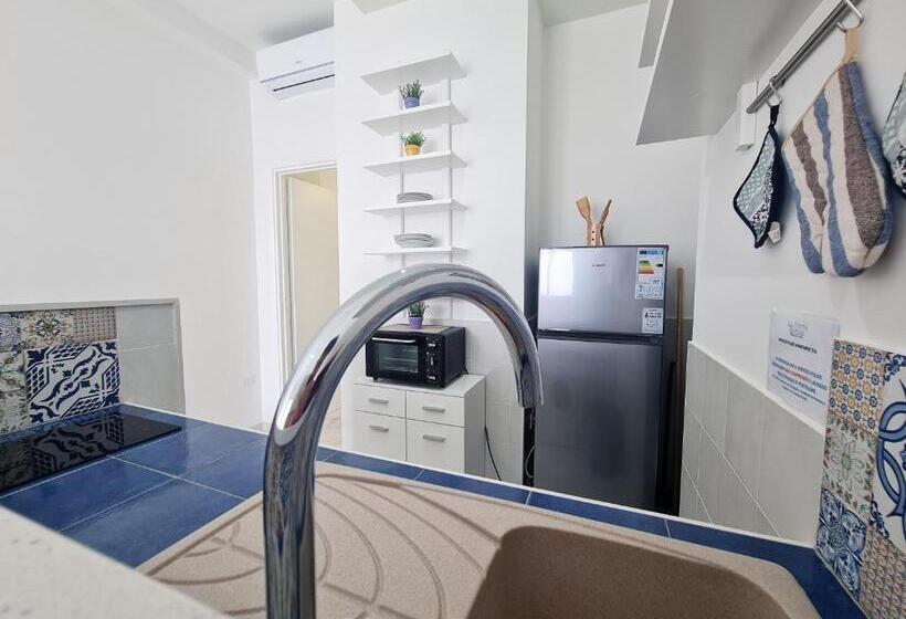 Апартаменты 1 Спальня, Kalinifta Rooms Apartment