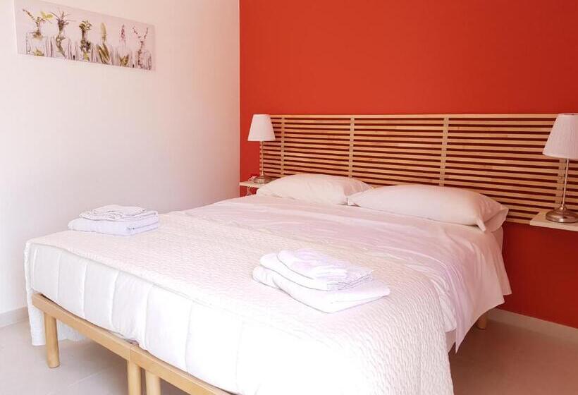 Номер Стандарт Вид на Бассейн, Resort Villa Isola B&b