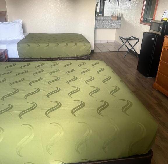 Номер Стандарт, Hole Inn The Wall Hotel   Fort Walton Beach   Sunset Plaza   Nearby Beaches & Hurlburt