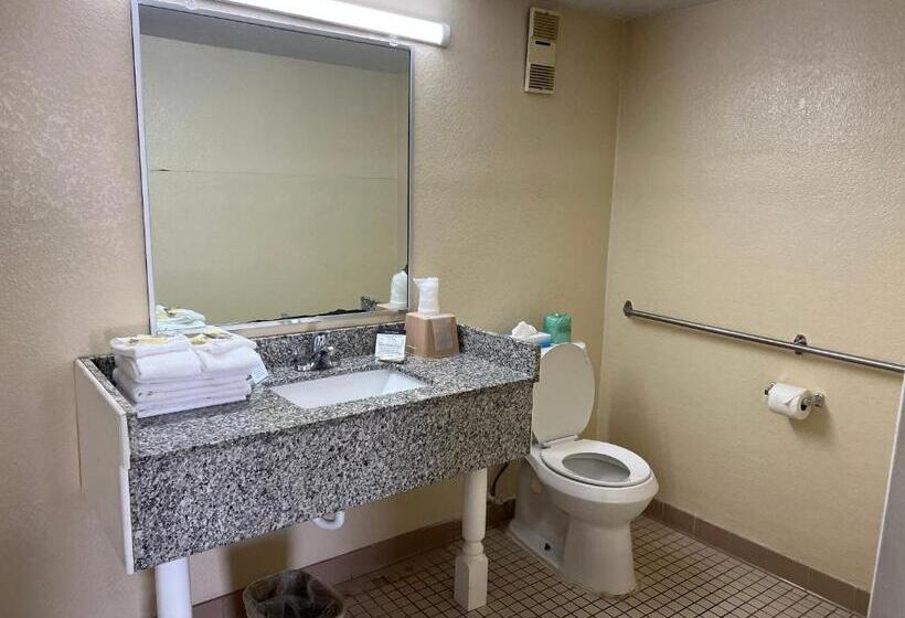 Стандартный Номер Кровать Кинг, Hole Inn The Wall Hotel   Fort Walton Beach   Sunset Plaza   Nearby Beaches & Hurlburt