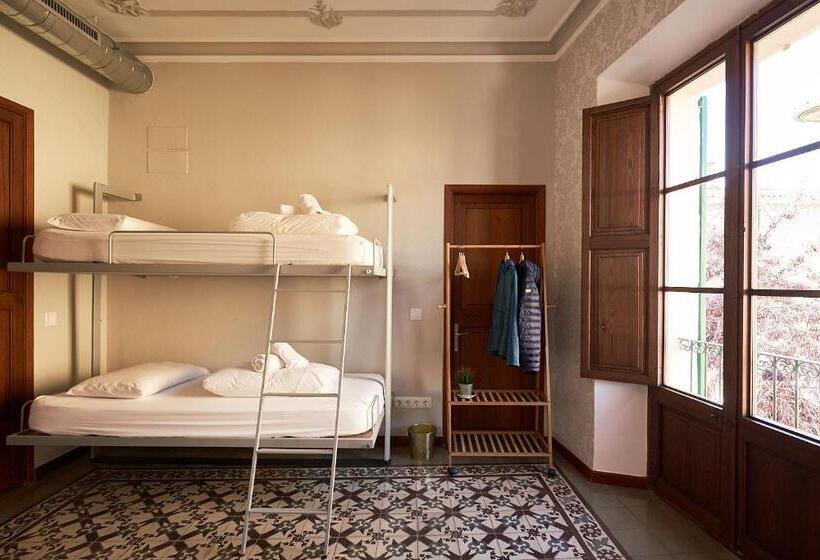 Семейный Номер Совместный Санузел, Hostel Sóller