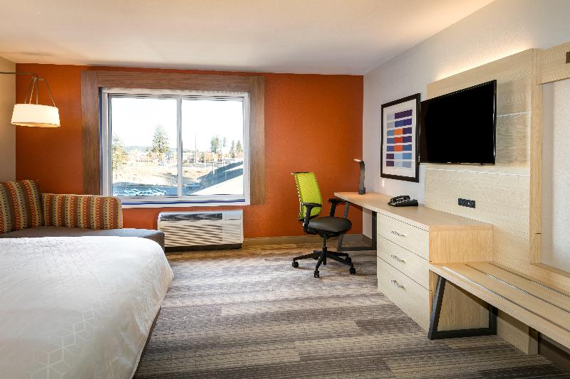 适合残疾人使用的标准间, Holiday Inn Express & Suites   Bend South, An Ihg