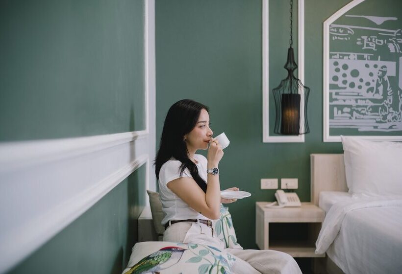 غرفة قياسية, Peranakan House