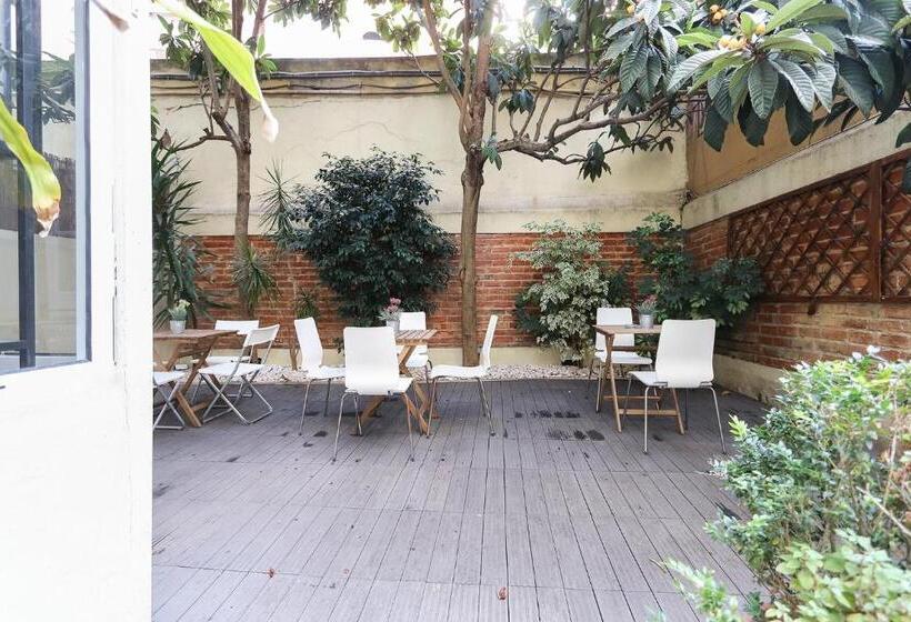 اتاق استاندارد چهار تخته, Lisbon Garden Flower
