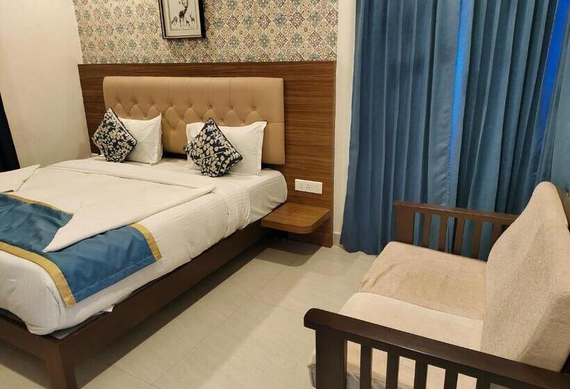 חדר סופריור עם מיטת קינג, Sma Grand Inn, Triplicane
