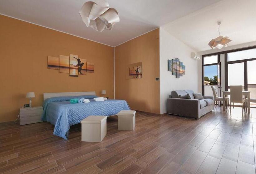 Четырехместный Номер Стандарт, Joy Home B&b