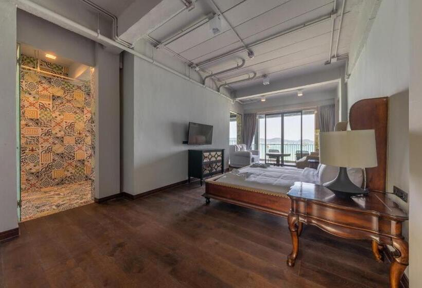 اتاق استاندارد با چشم‌انداز دریا, Arch39 Phuket Beach Front   Sha Plus