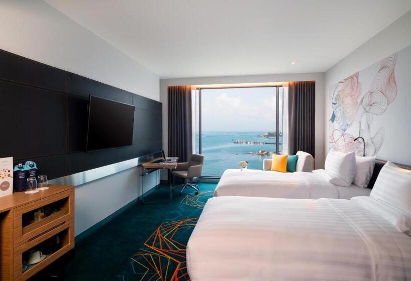اتاق پرمیوم با چشم‌انداز دریا, Novotel Marina Sriracha