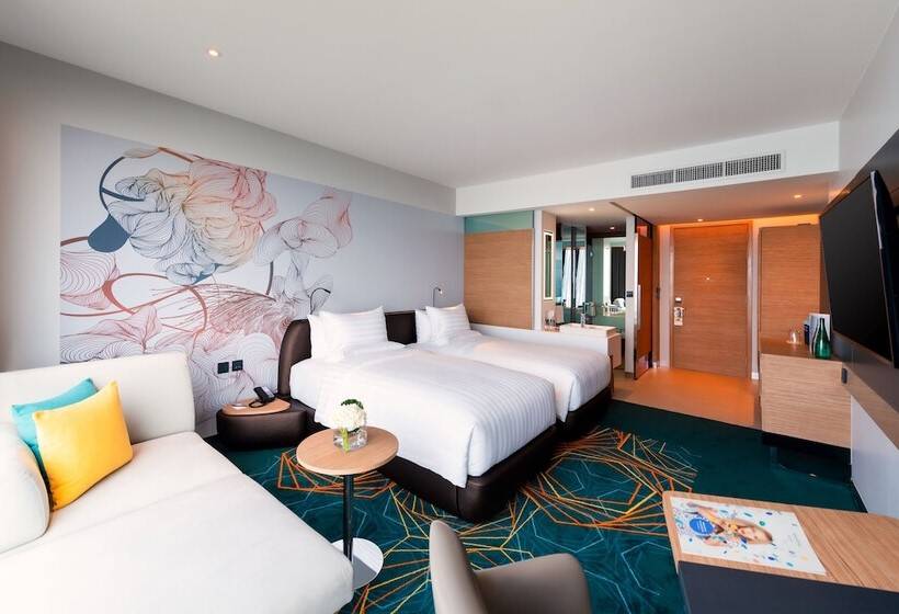 اتاق لوکس با چشم‌انداز دریا, Novotel Marina Sriracha