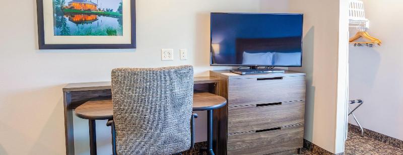 اتاق لوکس با چشم‌انداز دریا, Novotel Marina Sriracha
