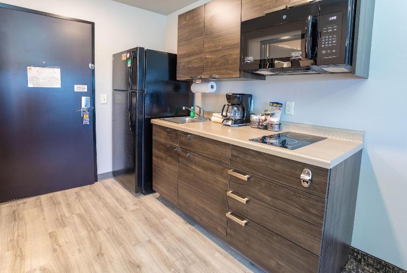اتاق لوکس با چشم‌انداز دریا, Novotel Marina Sriracha