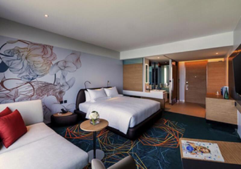 اتاق لوکس با چشم‌انداز دریا, Novotel Marina Sriracha