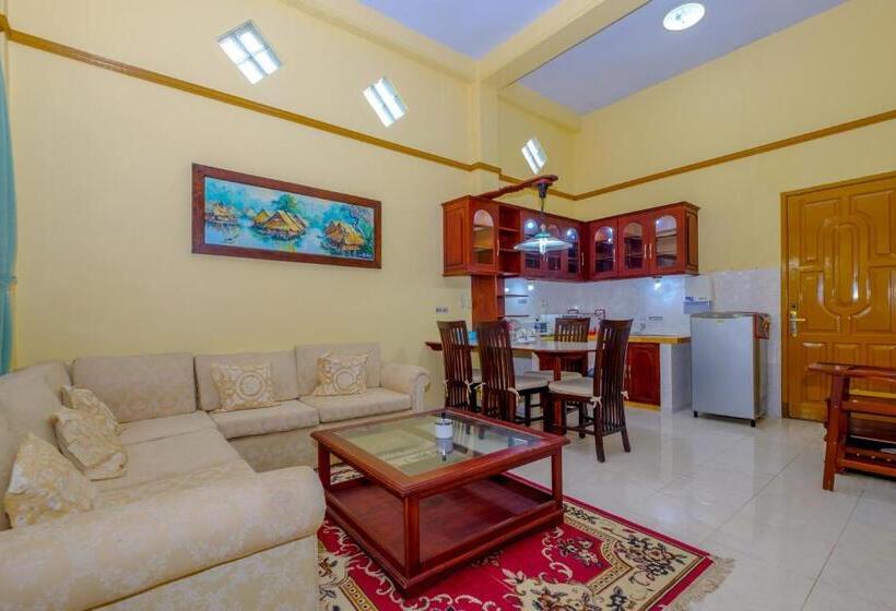 Family Suite, Oyo 3088 Green Valley House