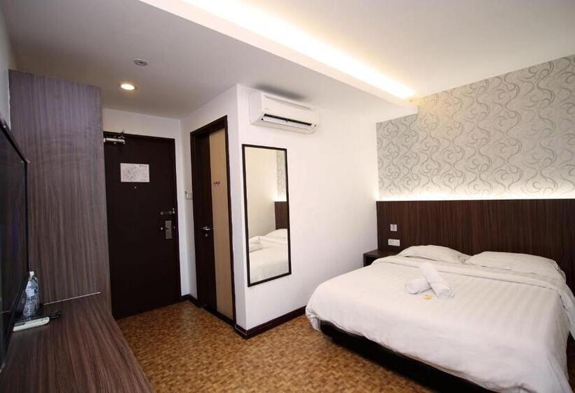 اتاق لوکس, Pavilion Inn