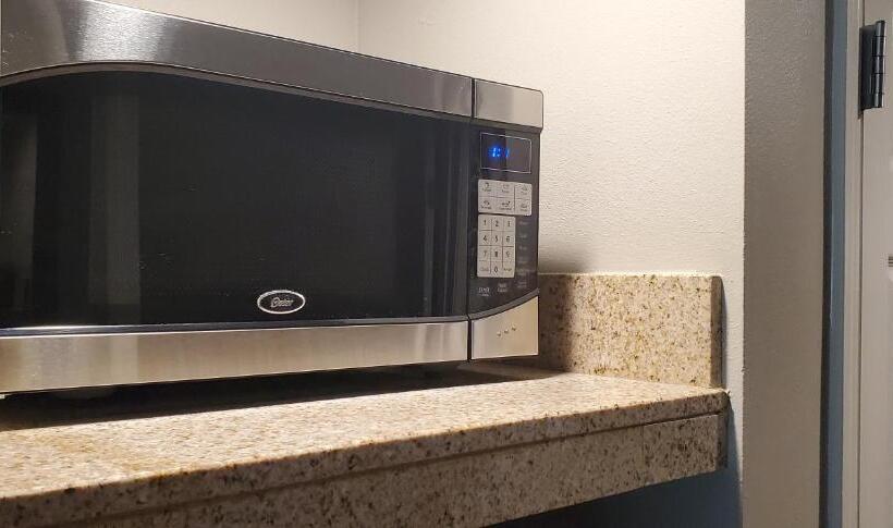 חדר דחוקס עם מיטת קינג, La Quinta By Wyndham Columbus North
