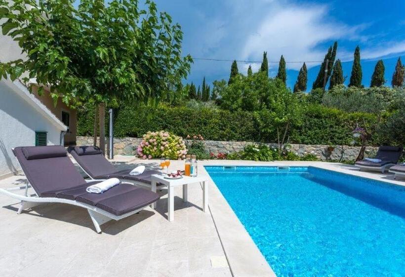 带2个卧室的公寓, Apartments Milas