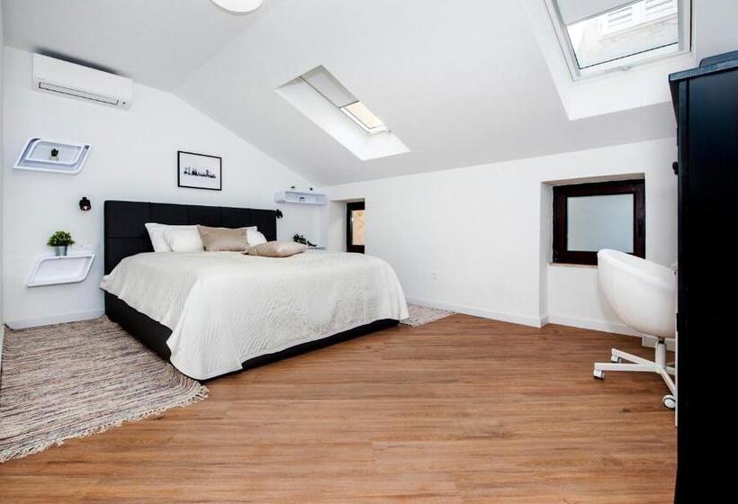 Апартаменты Дюплекс 1 Спальня, Riva Residence