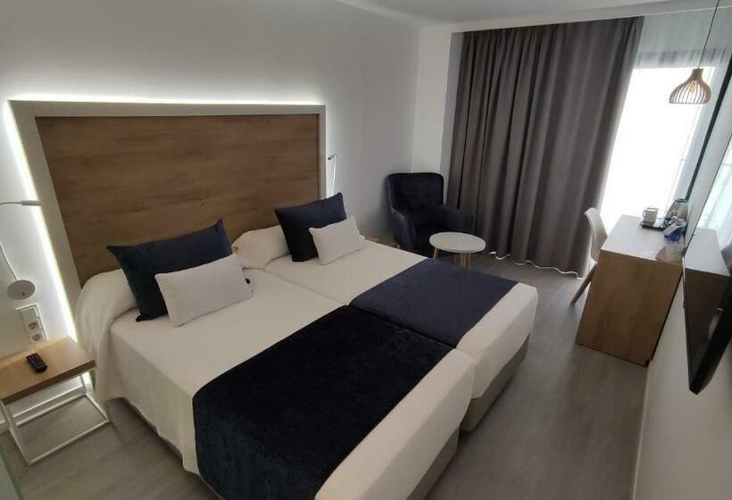 スタンダードルーム, Eurostars Puerto de Ibiza