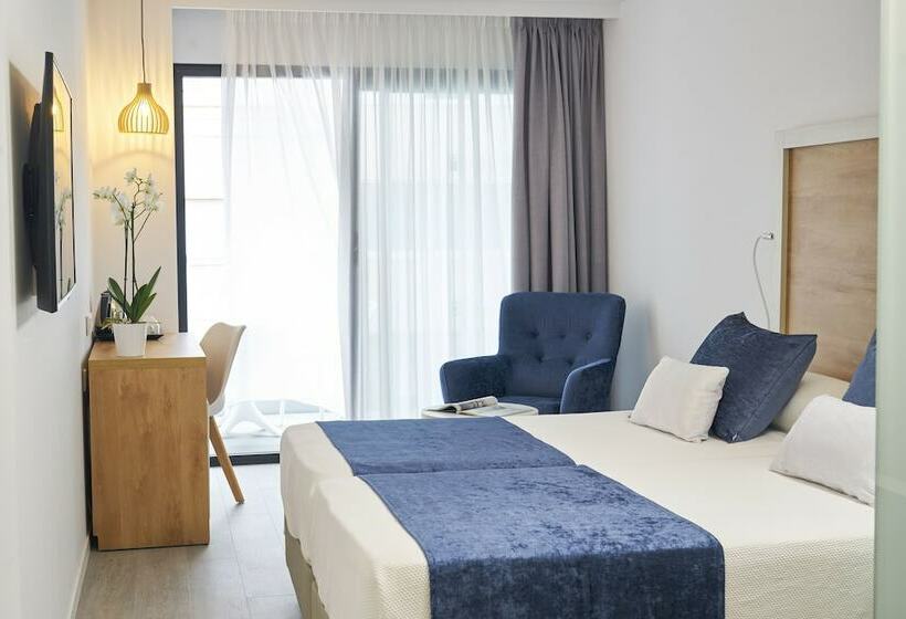 スタンダードルーム, Eurostars Puerto de Ibiza