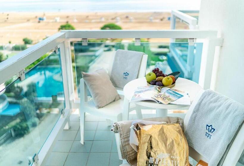 Трехместный Номер Superior, Majestic Beach Hotel & Wellness