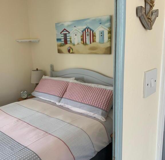 Номер Стандарт Боковой Вид на Море, Letchworth Guest House