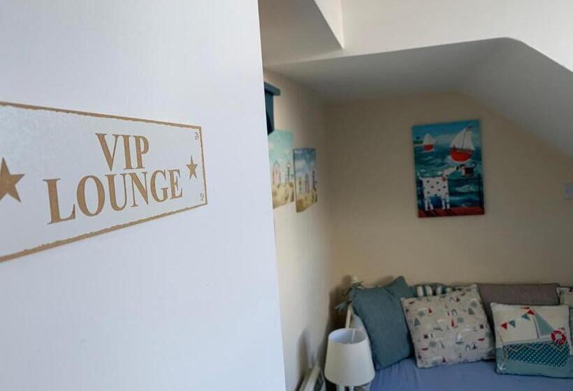 Полулюкс, Letchworth Guest House