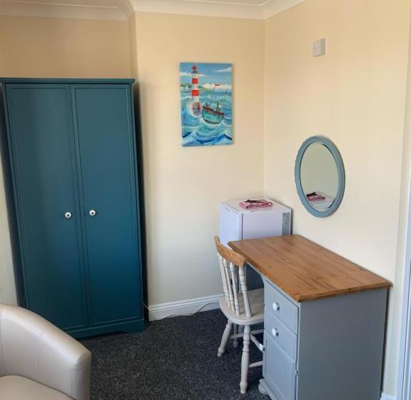 Номер Стандарт Боковой Вид на Море, Letchworth Guest House