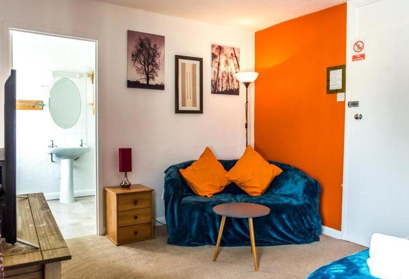 Семейный Номер, Parsonage Farm Inn