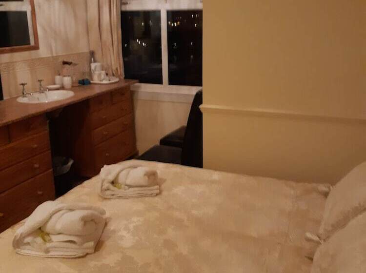 Номер Стандарт Вид на Море, Tregella Guest House