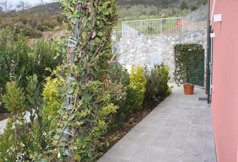 Номер Стандарт, Aria Design B&b Levanto