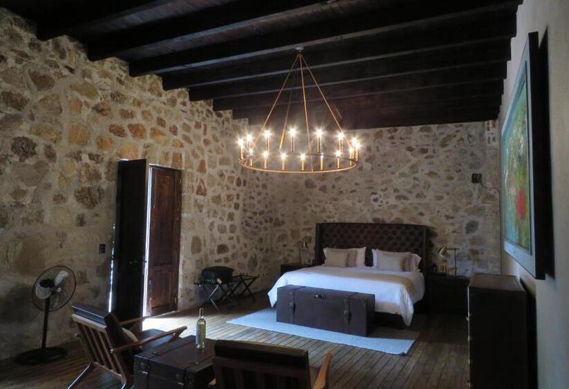 デラックススイート, Hacienda Tovares
