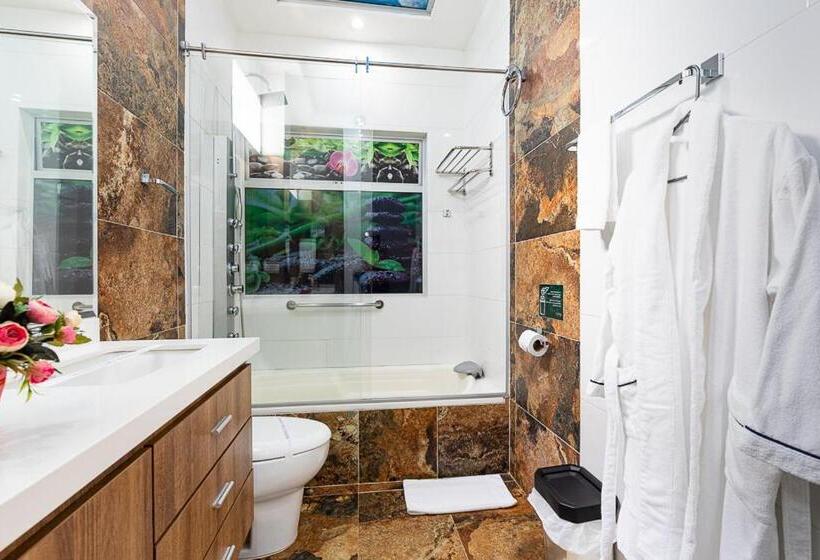 4인용 수피리어 룸, Libertg Hotels Spa