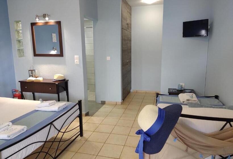 家庭工作室, Celeste Deluxe Apartments