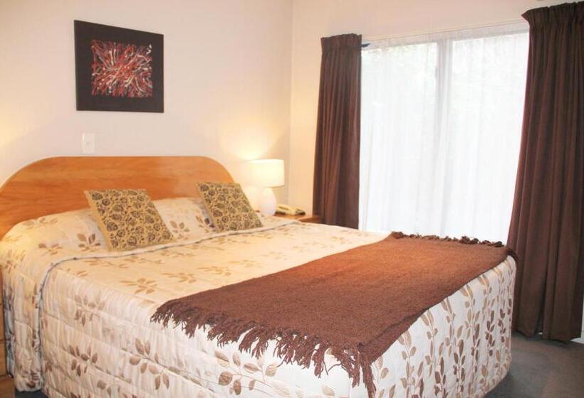 Апартаменты Superior 1 Спальня, Bush Inn Court Motel
