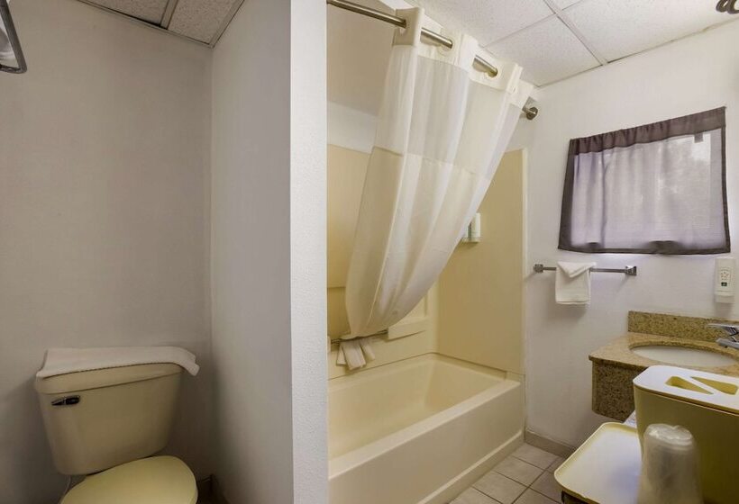 스탠다드 룸 더블 침대 2개, Quality Inn & Suites Millville