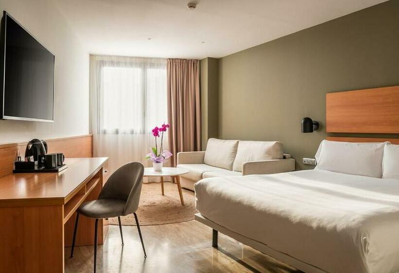 클래식 4인 룸, Sb Express Tarragona