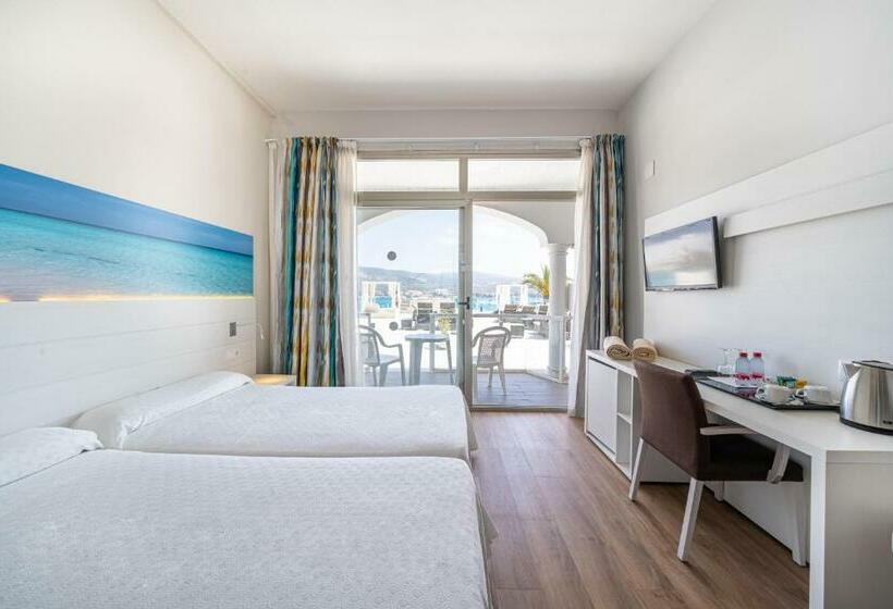 Номер Стандарт Вид на Море с Террасой, Seramar Hotel Comodoro Playa