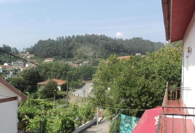 스탠다드 트리플 룸, Alojamento Correia