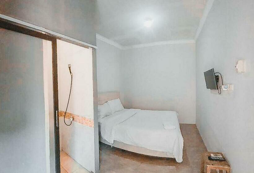Номер Стандарт, Safaraz Garden Near Galaxy Bekasi Mitra Reddoorz