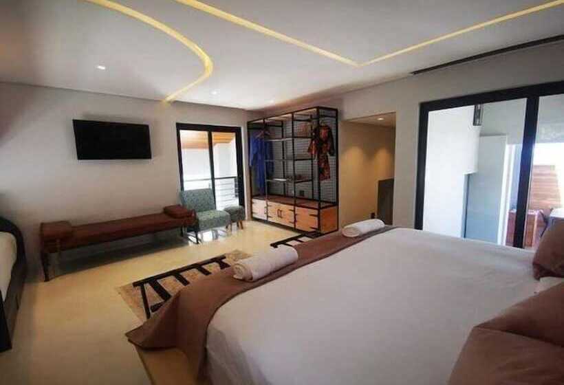 جناح, North Star Micro