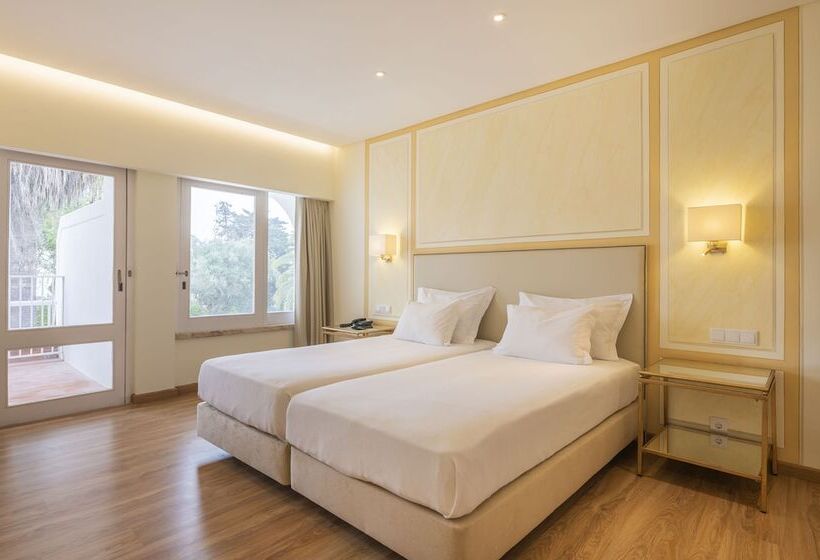Семейные Апартаменты 3 Спальни, Carvoeiro Garden
