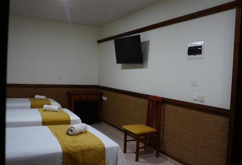 家庭间, Hostal La Conileña