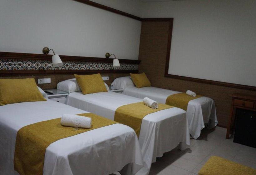 家庭间, Hostal La Conileña