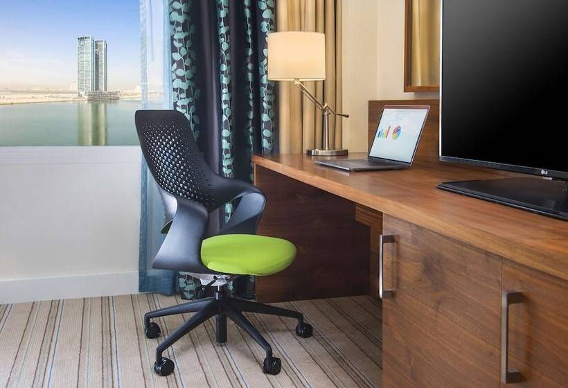 스탠다드 룸 더블 침대, Hilton Garden Inn Ras Al Khaimah