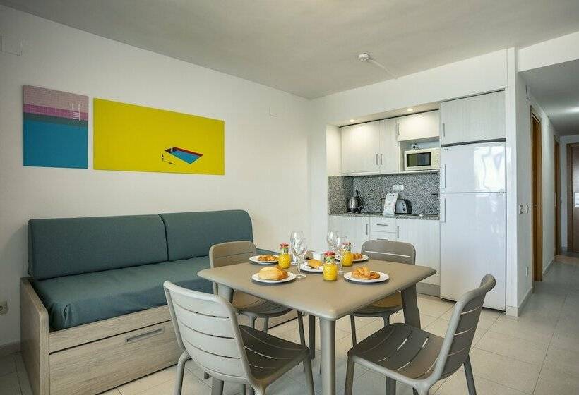 Apartamento 1 Dormitório Vista Mar, Pins Platja Apartments