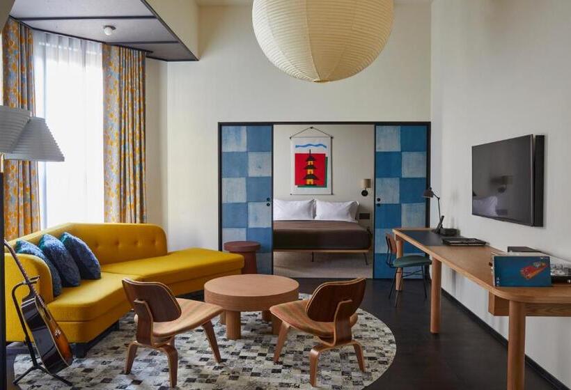 Люкс, Ace Hotel Kyoto