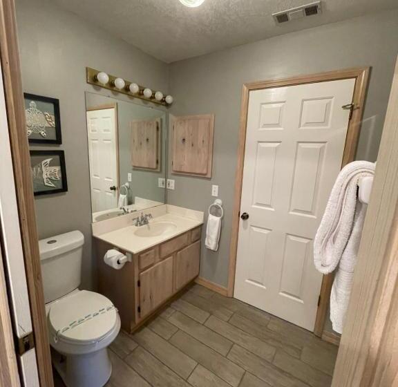 1 Bedroom Apartment Lake View, Crown Lake Resort & Spa