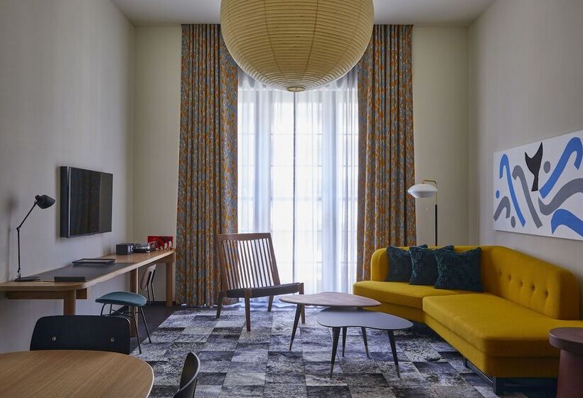 Люкс, Ace Hotel Kyoto