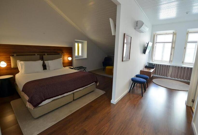 Четырехместный Номер Superior, O Paço   Exclusive Accommodation